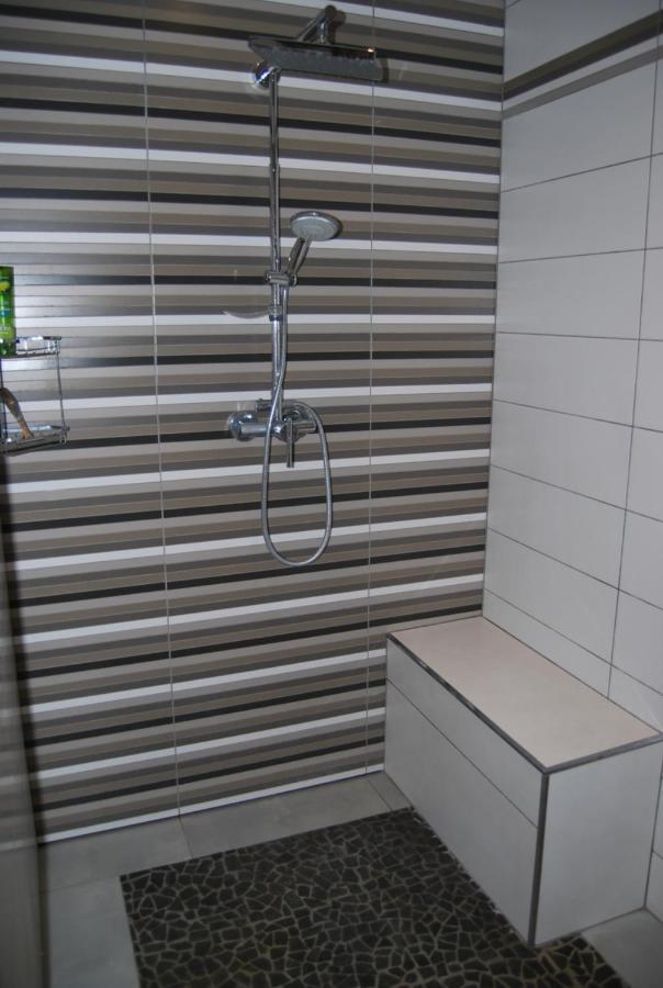 Loft, Avec Piscine Privative Et Parking, A 15 Minutes A Pied Du Centre Ville Et A 20 Mn De La Mer 蒙彼利埃 外观 照片