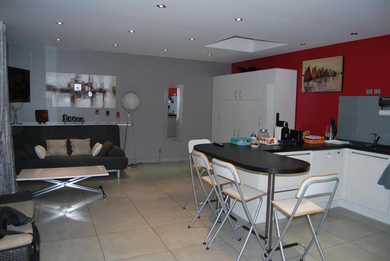 Loft, Avec Piscine Privative Et Parking, A 15 Minutes A Pied Du Centre Ville Et A 20 Mn De La Mer 蒙彼利埃 外观 照片